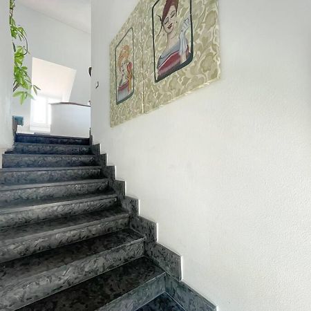 Elegante Appartamento 100 Mq Parcheggio - Wi Fi Savona Zewnętrze zdjęcie