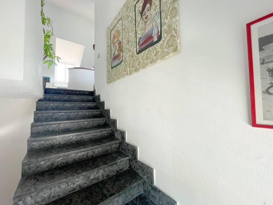 Elegante Appartamento 100 Mq Parcheggio - Wi Fi Savona Zewnętrze zdjęcie